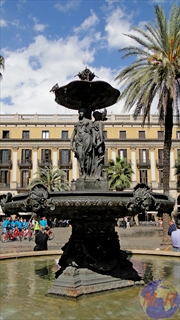 BARCELONE, Plaça Reial