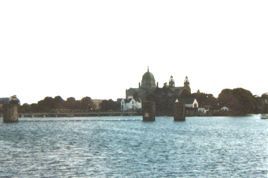 IRLANDE - croisire sur le Lac Corrib: chteau de Menlo.