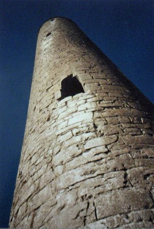 Ancien monastre  tour (VIe ou VIIe s).