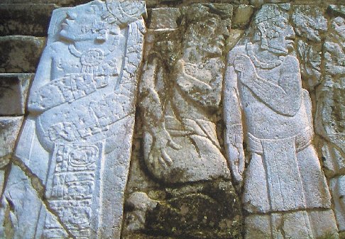 PALENQUE - bas-reliefs du Palais.