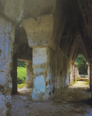 PALENQUE - exemple d'arc maya.