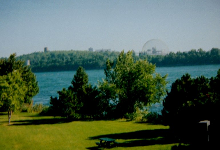 MONTRÉAL - le dme godsique.