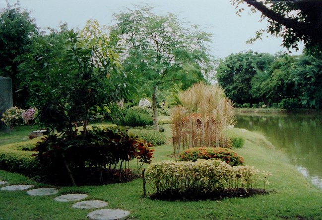 De LOPBURI  PHITSANULOKE
