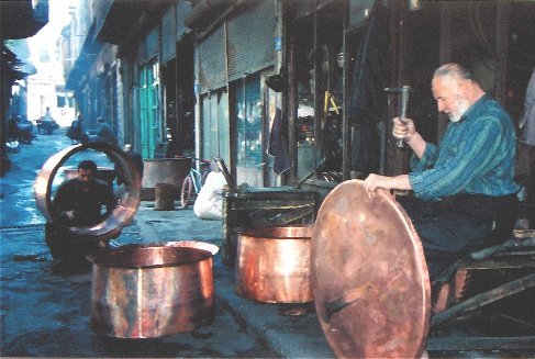 Dinandier du Bazar de Karhaman Maras.