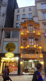Pera - rue Istiklal