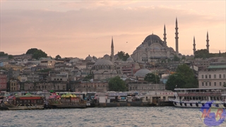 Coucher de soleil sur la Corne d'Or  et la Sülemaniye depuis le Pont de Galata