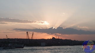 Coucher de soleil sur la Corne d'Or depuis le Pont de Galata