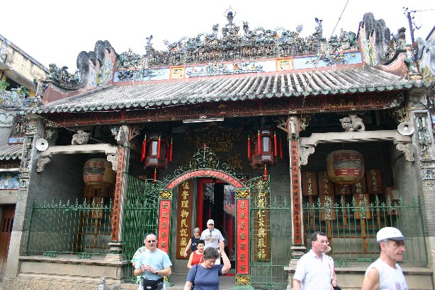 SAIGON, pagode Pho Mieu ddie  Tien Hau, la Desse de la Mer.