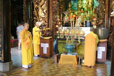 MY THO - pagode Vinh Trang.
