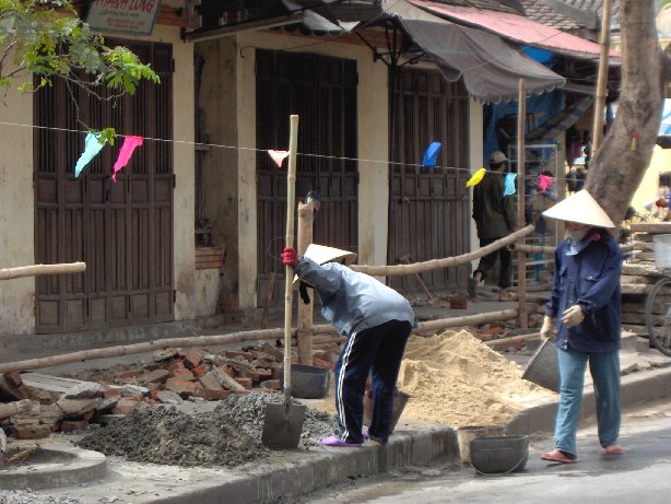 HOI AN - travaux de voirie.