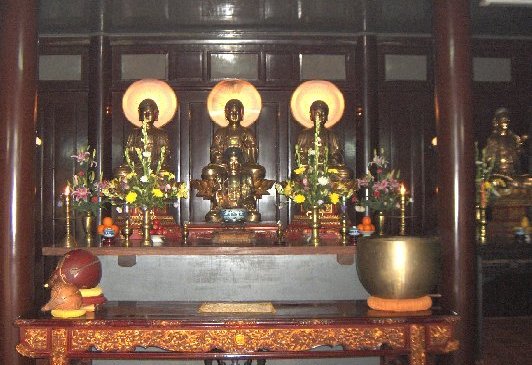 HUÉ, la Pagode de la Vieille Dame Cleste.