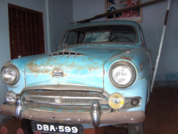 HUÉ, la Pagode de la Vieille Dame Cleste: immolation du bonze Thic Quang Duc.
