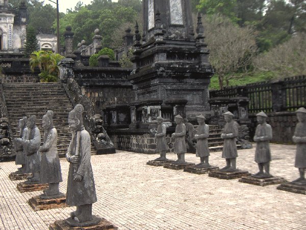 HUÉ, tombeau de KHAI DINH.